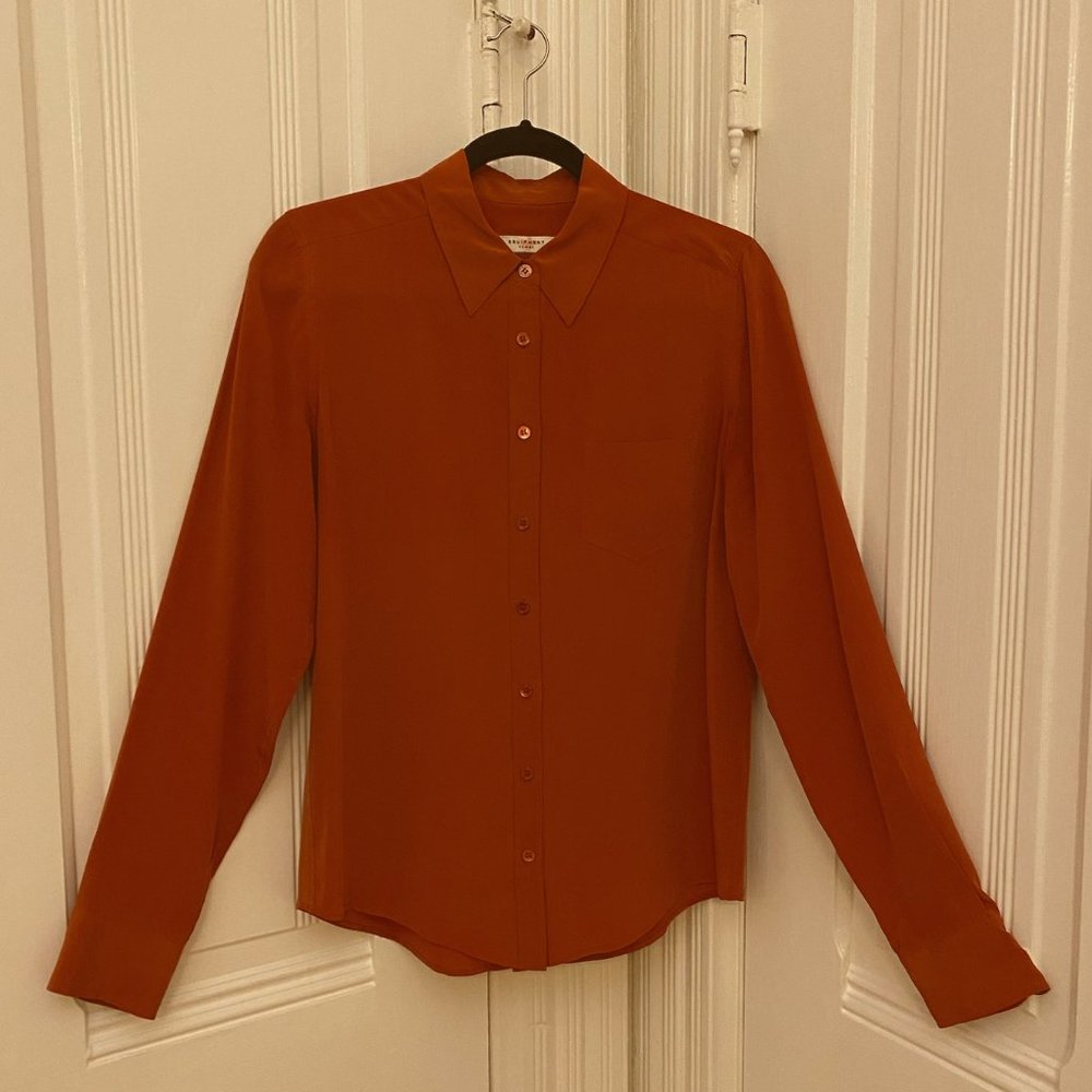 ✔(SOLD) Equipment Women's 100% Silk Burnt Orange Button Down Blouse